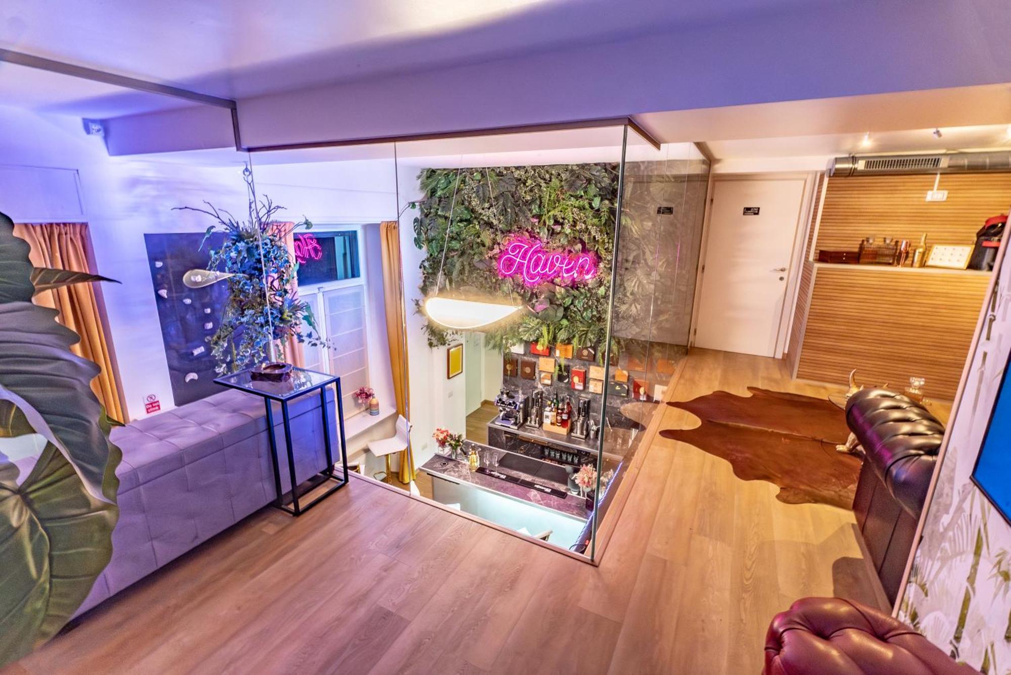 Luxe & Central Haven - Jacuzzi, Sauna, Steam, Private Parking Como Eksteriør billede